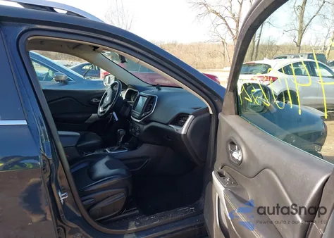 2018 Jeep Cherokee Latitude Plus 4X4 z USA, uszkodzony, nr VIN 1C4PJMLB3JD569791